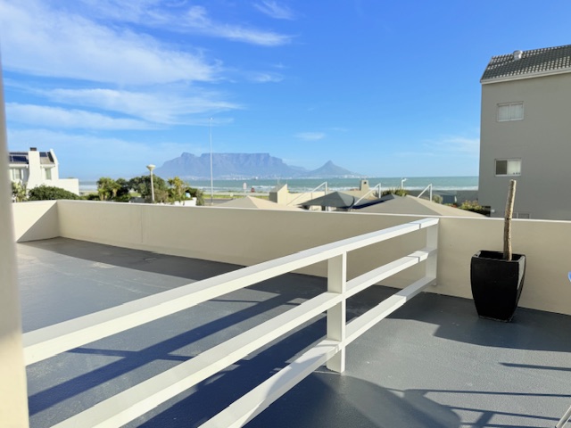 1 Bedroom Property for Sale in Waves Edge Western Cape